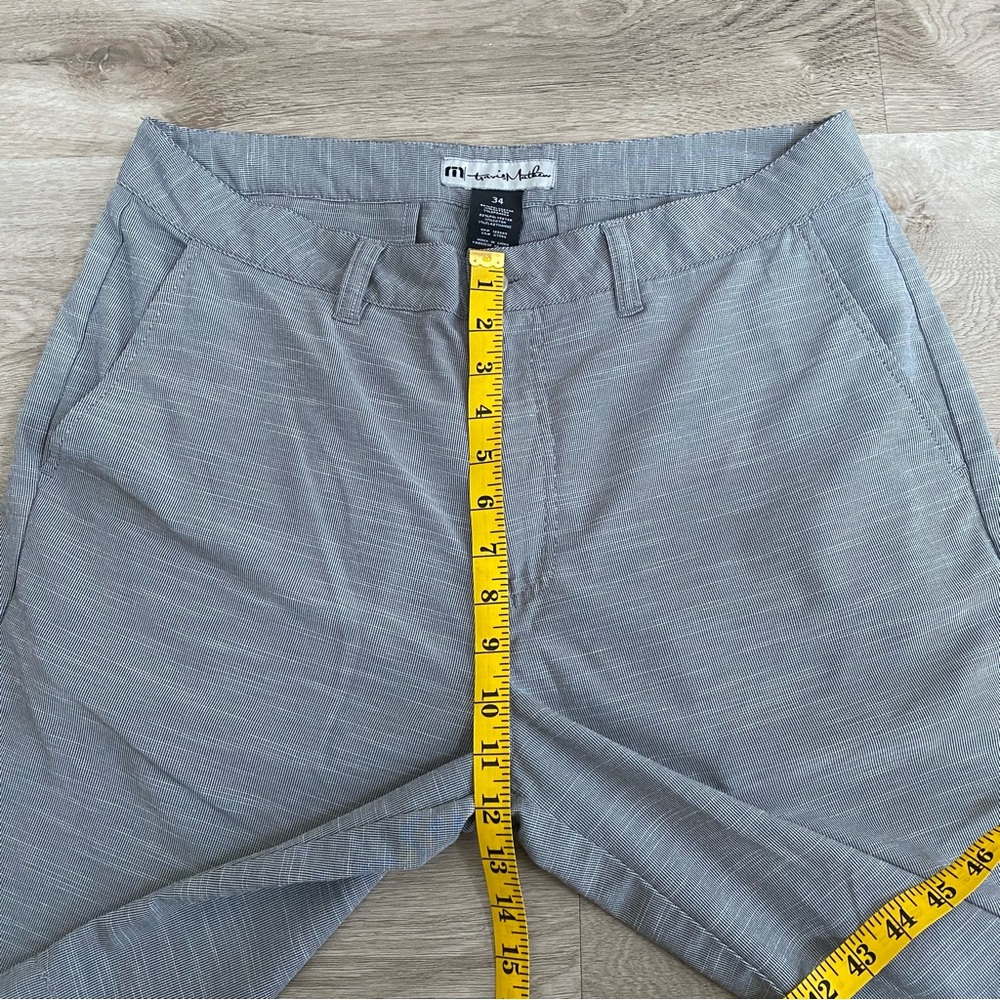 Travis Mathew Shorts Size 34 Golf Performance Casual Stretch 10” Inseam Gray - Picture 4 of 6